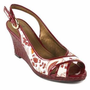 Retro cool red floral wedge sandals